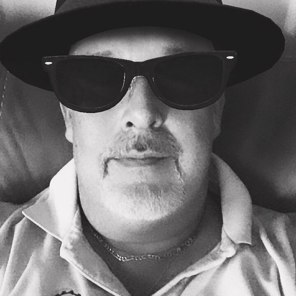 Meet your Posher, Michael - Picture 3 of 4